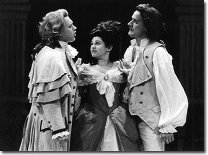 She Stoops to Conquer